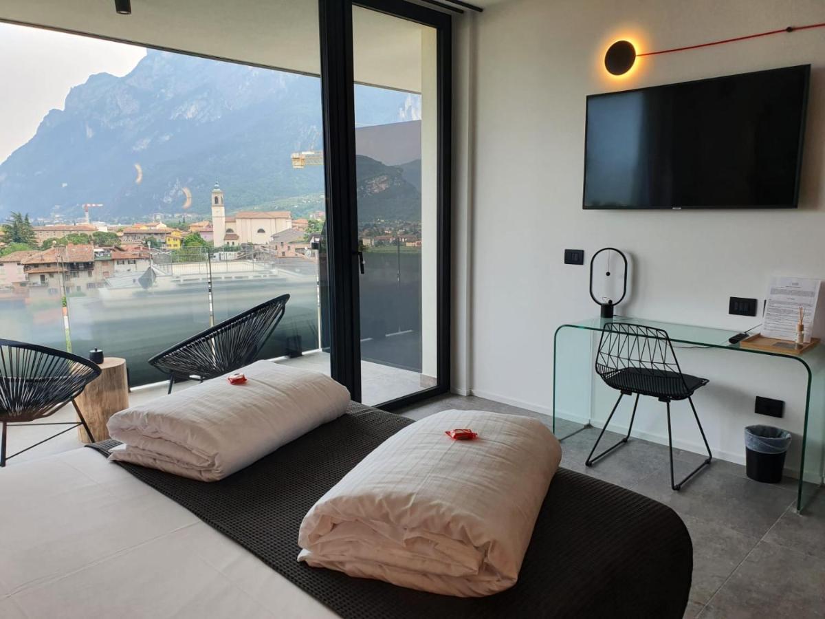 Visioni Lake View Boutique Rooms & Breakfast - Adults Friendly Riva del Garda Exterior photo