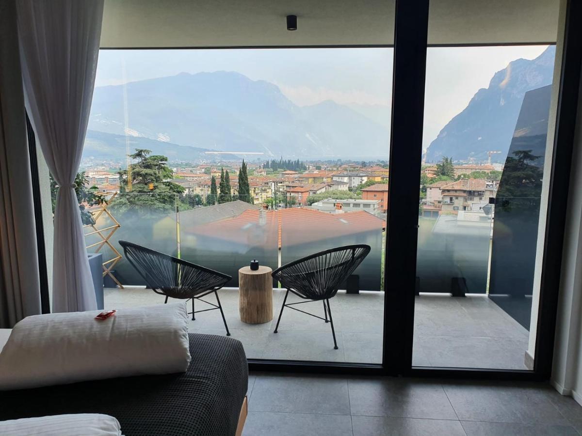 Visioni Lake View Boutique Rooms & Breakfast - Adults Friendly Riva del Garda Exterior photo